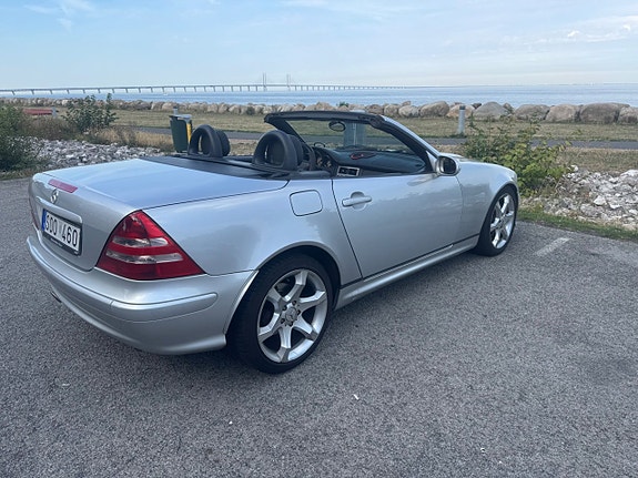 Mercedes-Benz SLK200 4 of 7