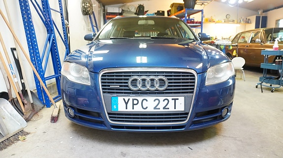 Audi A4 2 of 7