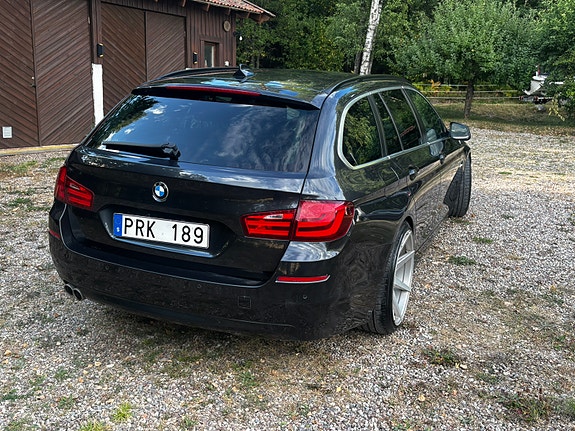 BMW 520d 3 of 9