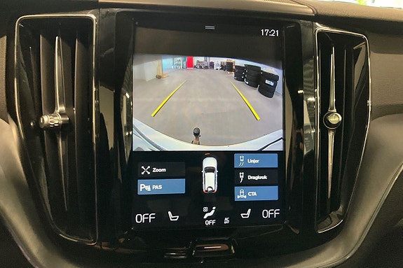 Volvo XC60 17 of 30