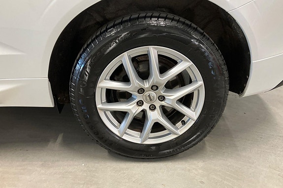 Volvo XC60 27 of 30