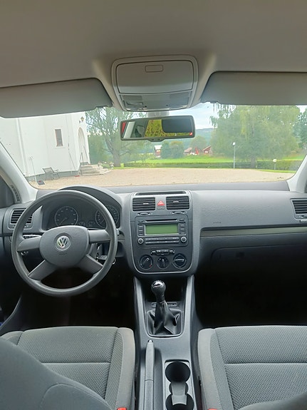Volkswagen Golf V 5 of 6