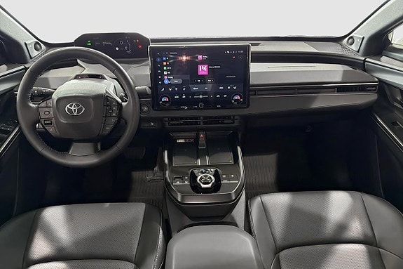 Toyota bZ4X 10 of 17