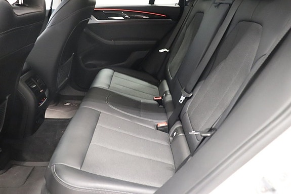 BMW X3 8 of 11