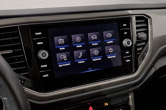 Volkswagen T-Roc 9 of 11