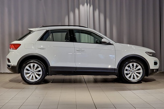 Volkswagen T-Roc 3 of 11
