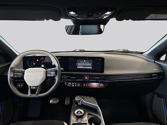 Kia EV6 8 of 17