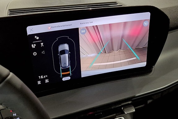 Audi Q3 14 of 17