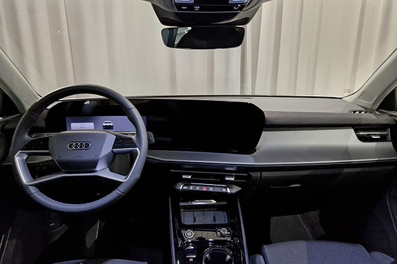 Audi Q3 9 of 17