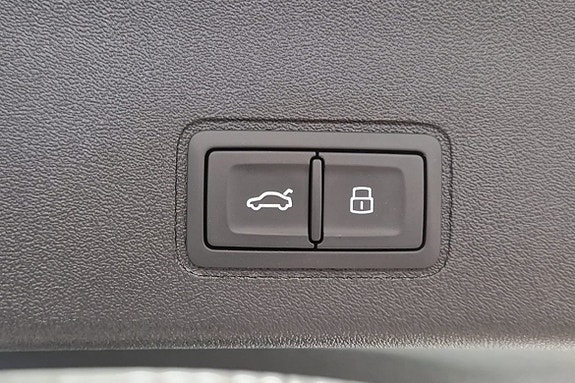 Audi Q3 7 of 17