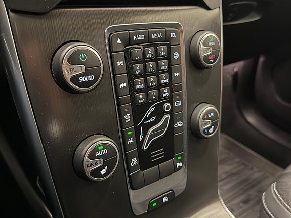 Volvo V40 23 of 28