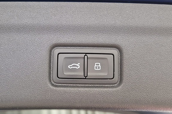 Audi Q6 e-tron 6 of 21