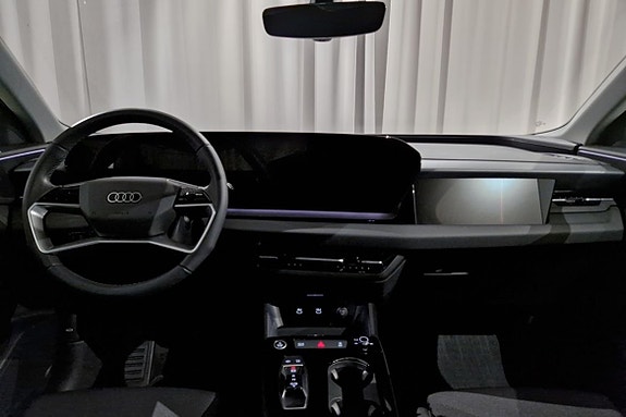 Audi Q6 e-tron 9 of 21