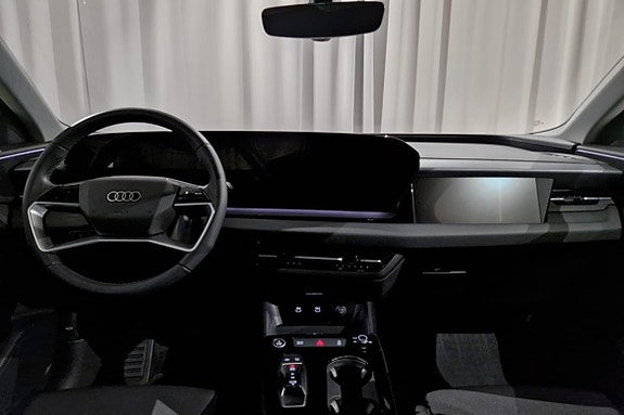 Audi Q6 e-tron 9 of 21
