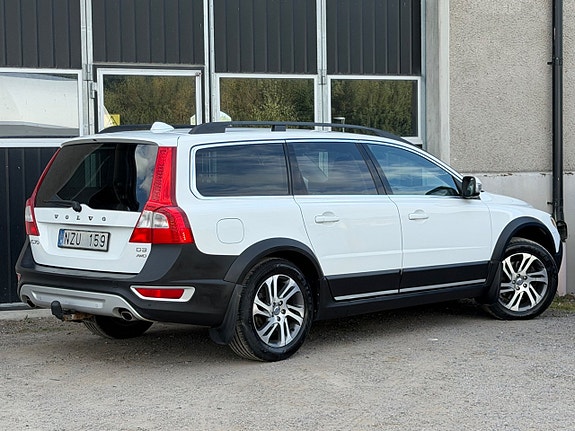 Volvo XC70 4 of 15