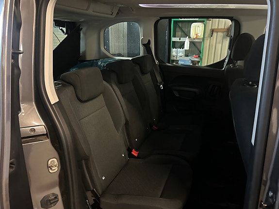 Peugeot Rifter 7 of 8