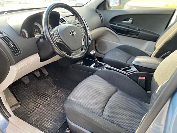 Kia Ceed 5 of 6