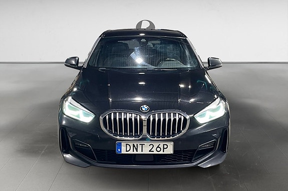 BMW 118d 10 of 17