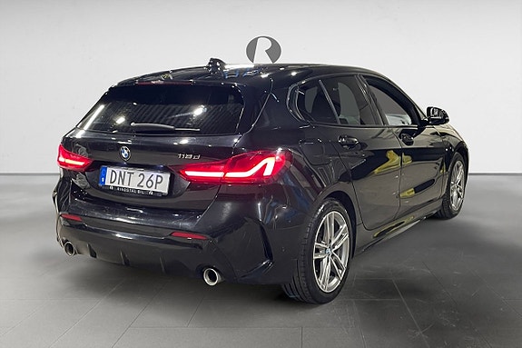 BMW 118d 7 of 17