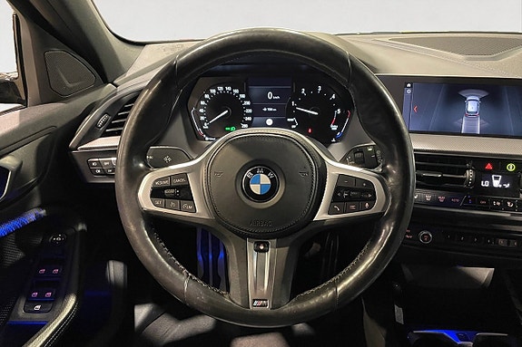 BMW 118d 13 of 17