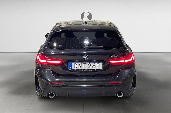 BMW 118d 6 of 17