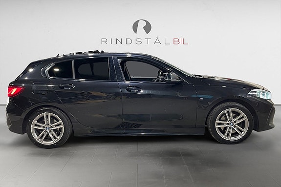 BMW 118d 8 of 17