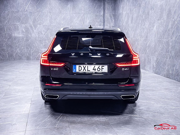 Volvo V60 Cross Country 6 of 29