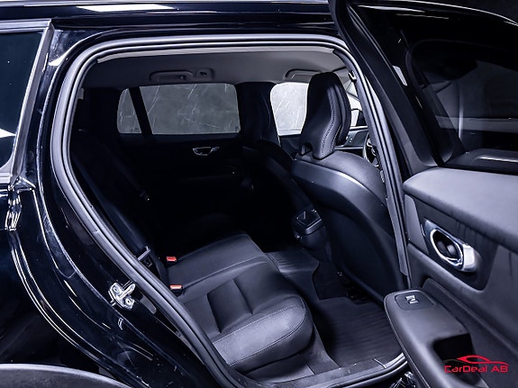 Volvo V60 Cross Country 16 of 29