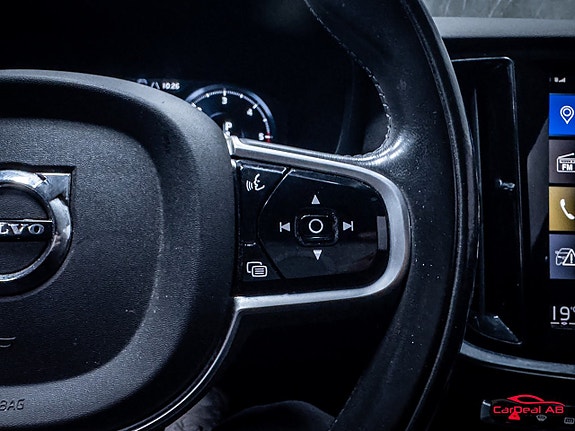 Volvo V60 Cross Country 23 of 29
