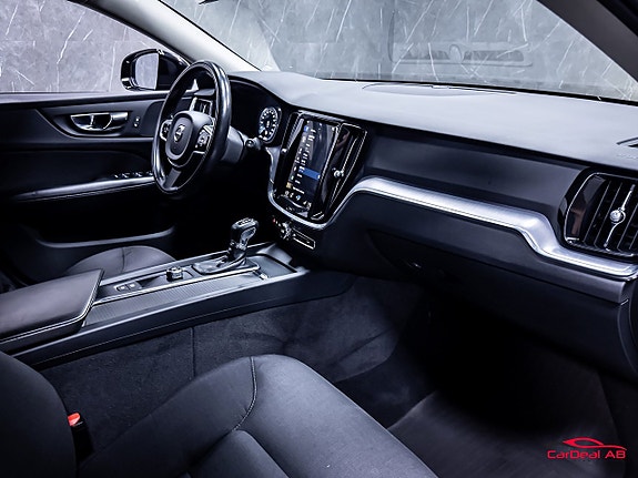Volvo V60 Cross Country 14 of 29