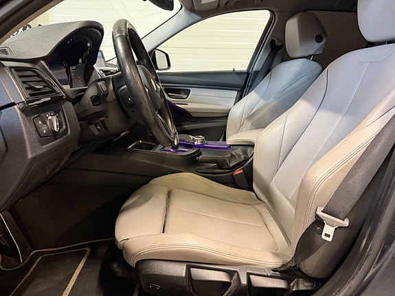 BMW 328i 15 of 21