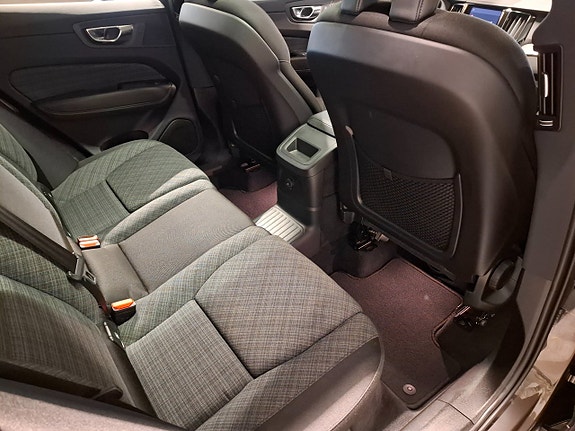 Volvo XC60 14 of 15