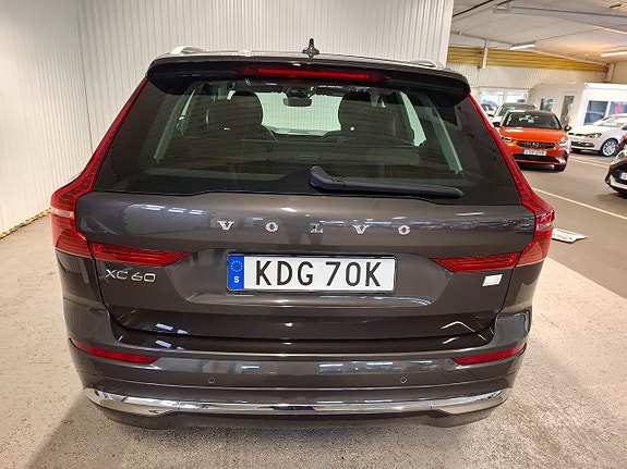 Volvo XC60 5 of 15