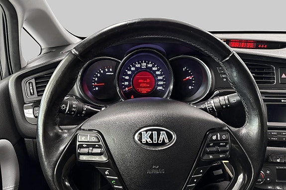 Kia Ceed 10 of 17