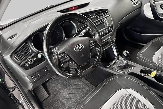 Kia Ceed 8 of 17