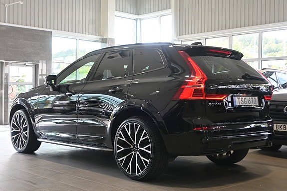 Volvo XC60 3 of 27