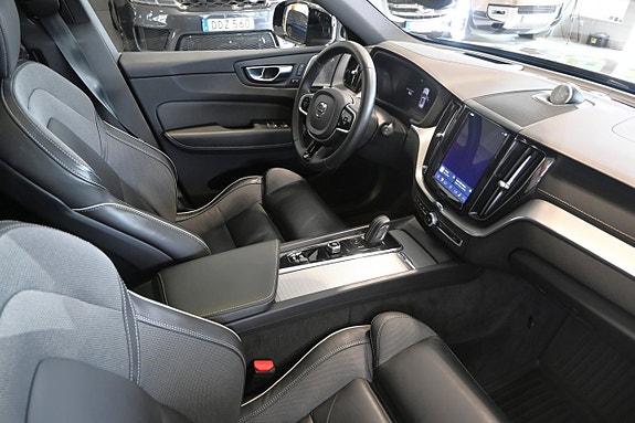 Volvo XC60 9 of 27