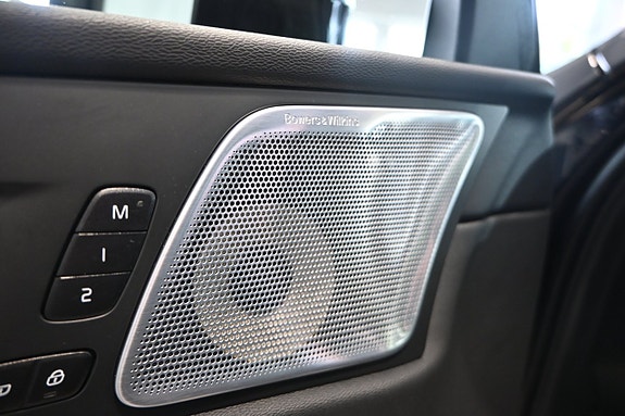 Volvo XC60 17 of 27