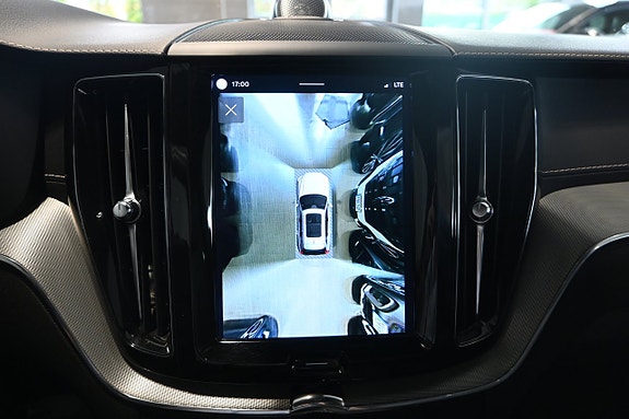 Volvo XC60 23 of 27