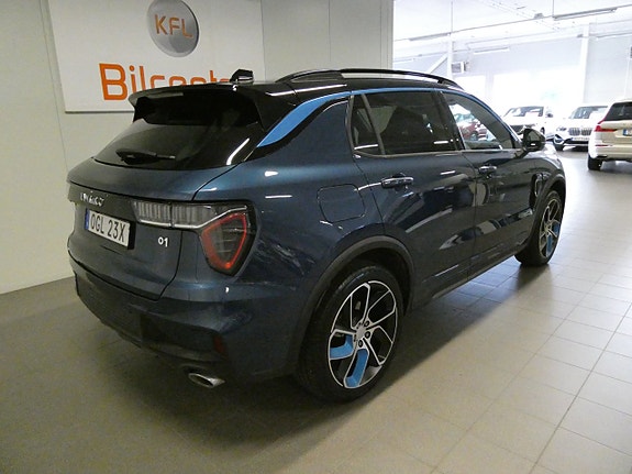 Lynk & Co 01 4 of 24