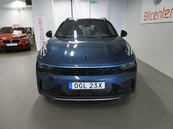 Lynk & Co 01 8 of 24