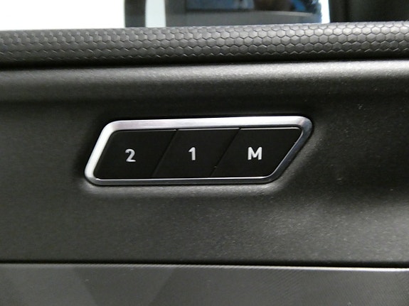 Lynk & Co 01 22 of 24