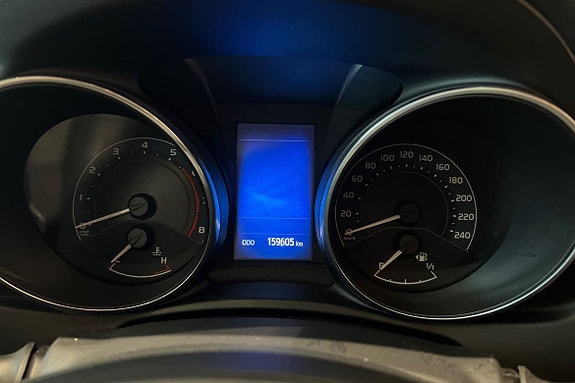 Toyota Auris 18 of 23