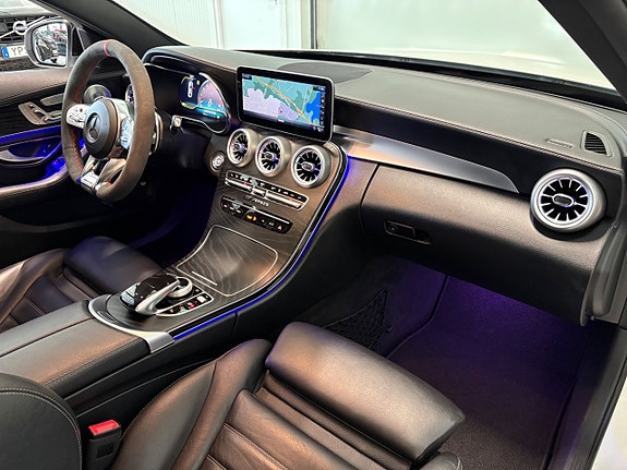 Mercedes-Benz C43 13 of 24