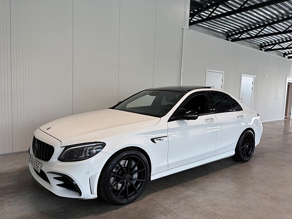 Mercedes-Benz C43 4 of 24