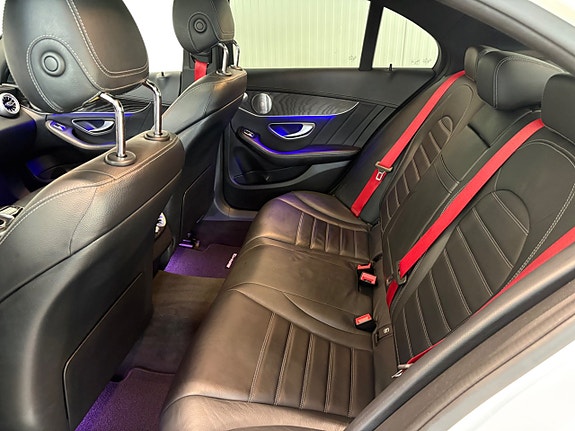 Mercedes-Benz C43 21 of 24