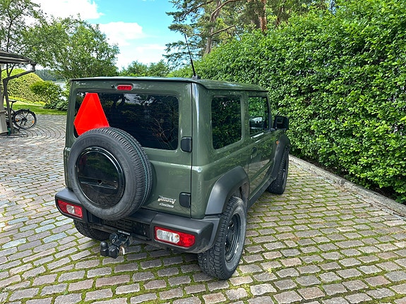 Suzuki Jimny 2 of 5