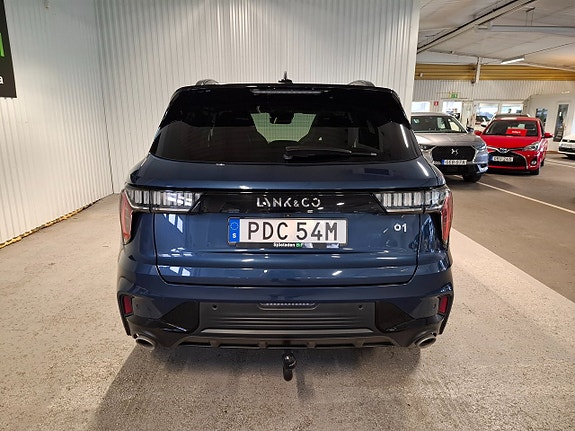 Lynk & Co 01 8 of 14