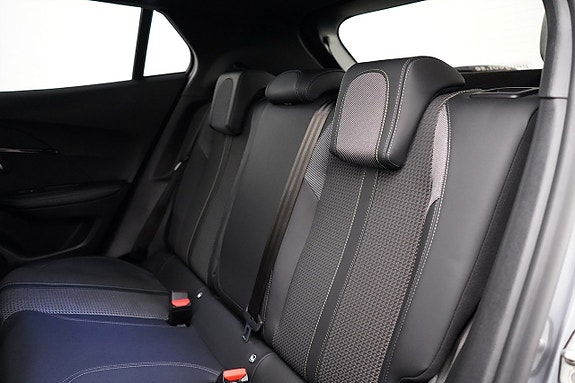 Peugeot 2008 8 of 26