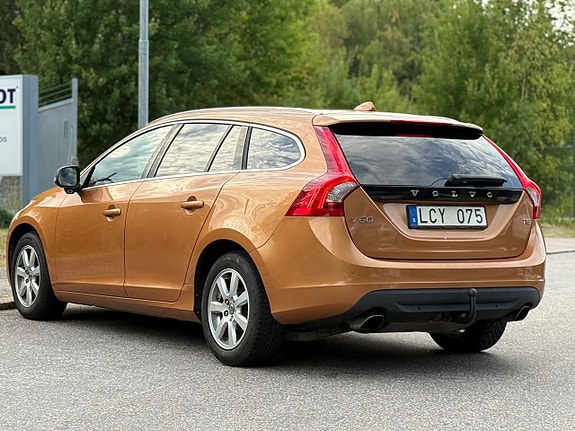 Volvo V60 16 of 17